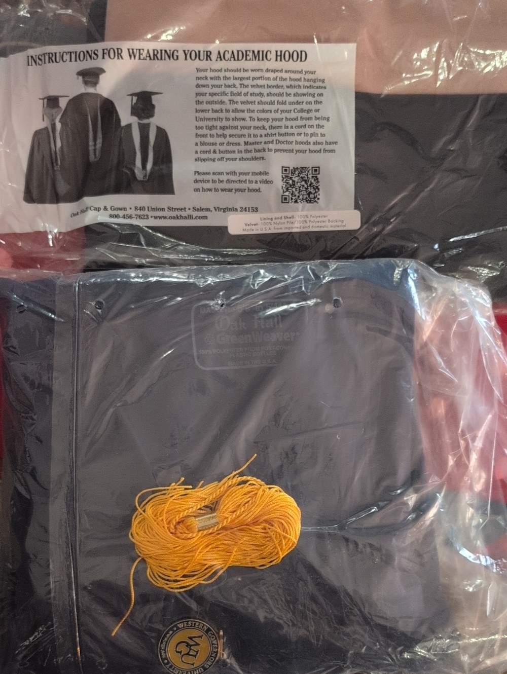 WGU MBA Cap & Gown + Tassel & Medallion *NEVER WORN*